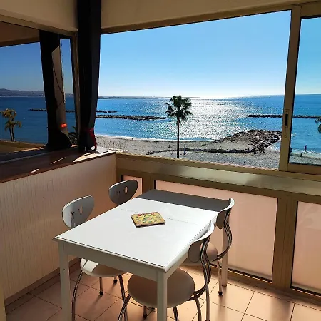 Grand Bord De Mer- Acces Direct Aux Plages Apartamento Saint-Laurent-du-Var