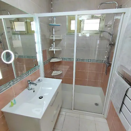 Apartamento Grand Bord De Mer- Acces Direct Aux Plages Saint-Laurent-du-Var