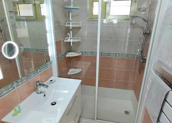 Apartmán Grand Bord De Mer- Acces Direct Aux Plages Saint-Laurent-du-Var